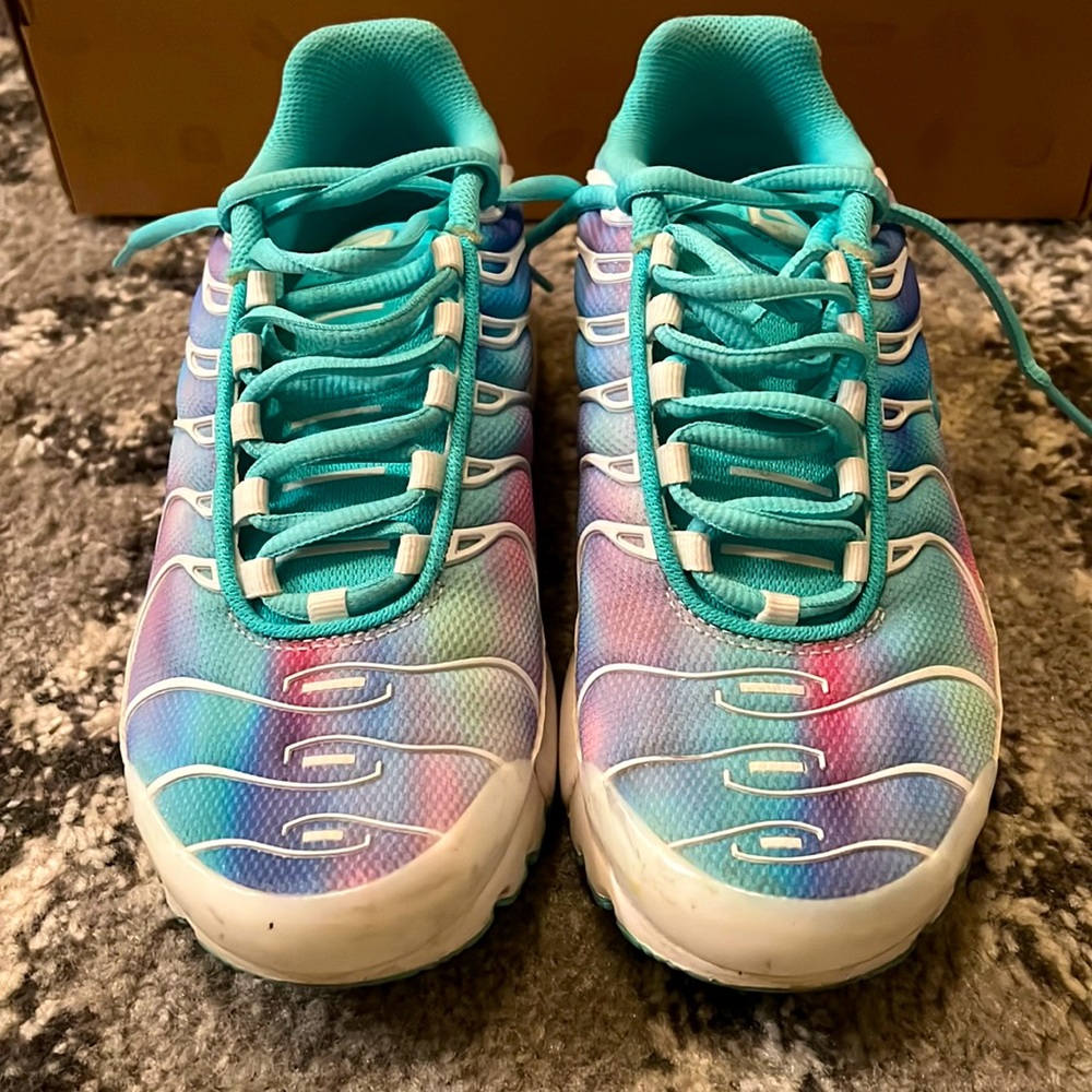 NIKE AIR MAX PLUS US 5.5
